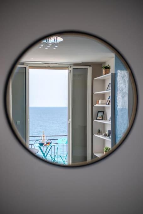 Le Balcon De La Baie Des Anges Lägenhet Nice Exteriör bild